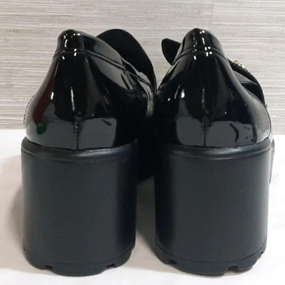 Patten Platform Shoes with Gold Decorative Buckel - Picture 5 of 8